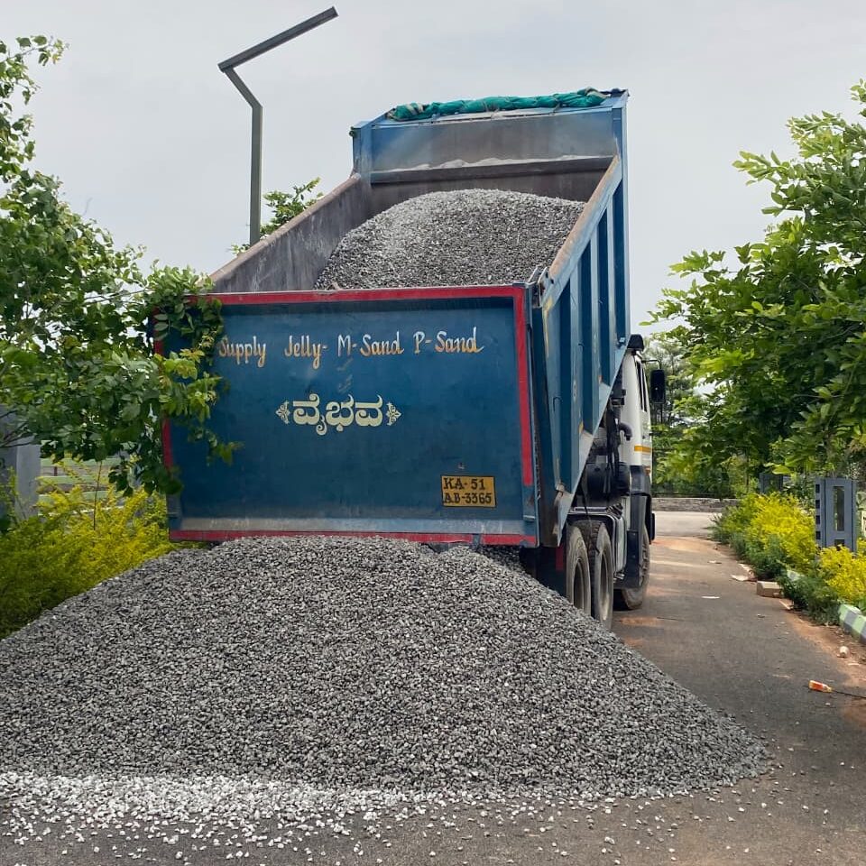 WhatsApp Image 2026-02-18 at 00.24.40