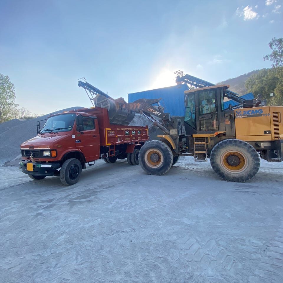 WhatsApp Image 2026-02-18 at 00.24.43