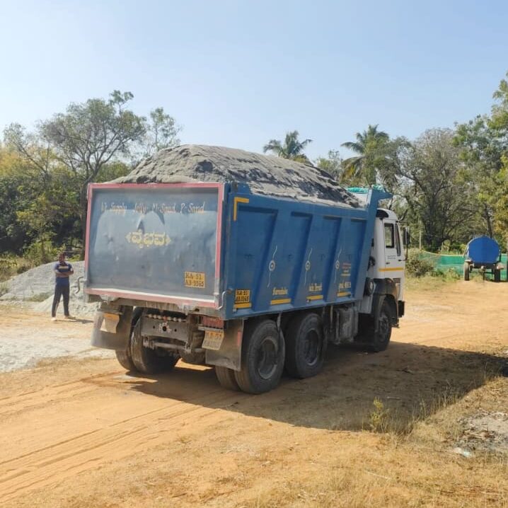 WhatsApp Image 2026-02-18 at 00.24.44