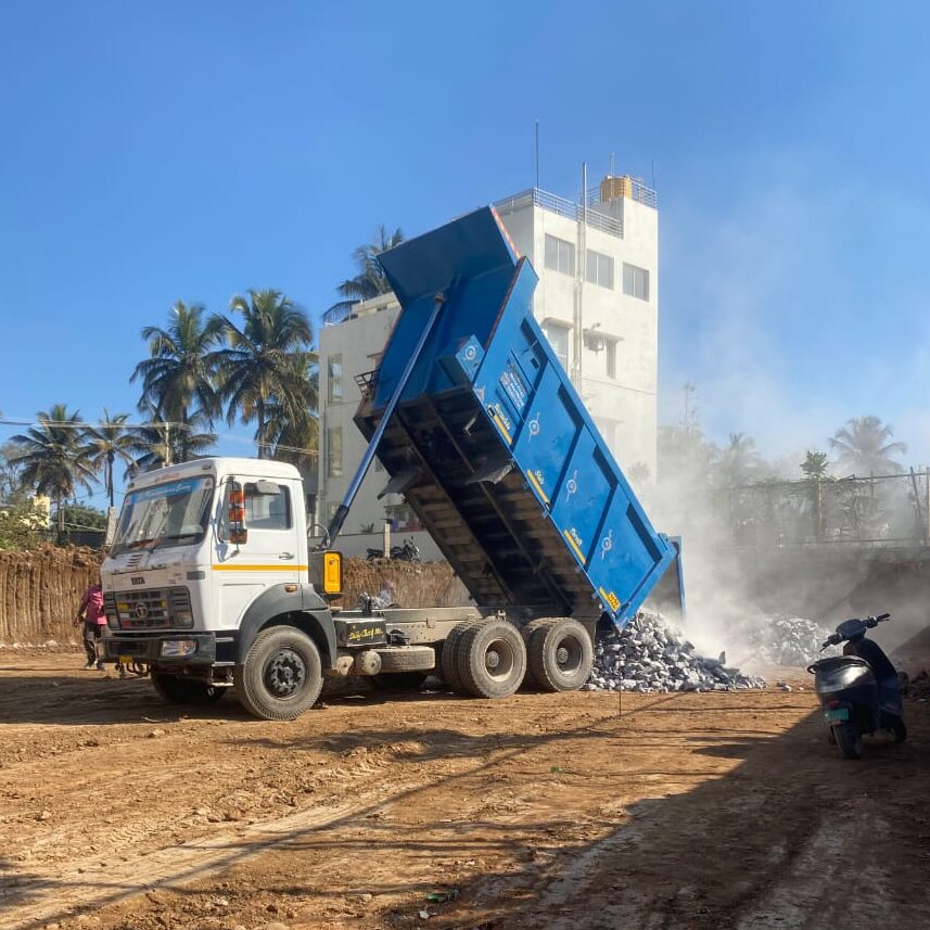 WhatsApp Image 2026-02-18 at 00.24.46